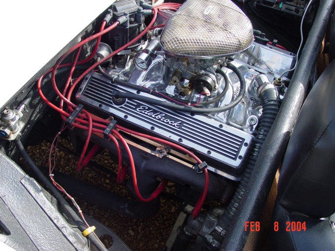 White Porsche 009 engine ps.jpg (118284 bytes)
